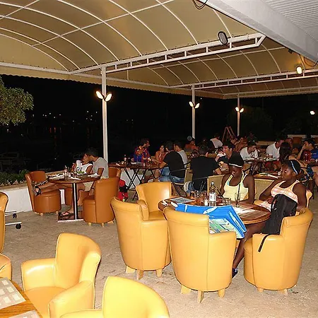 Hotel Delfin Hvar 2*