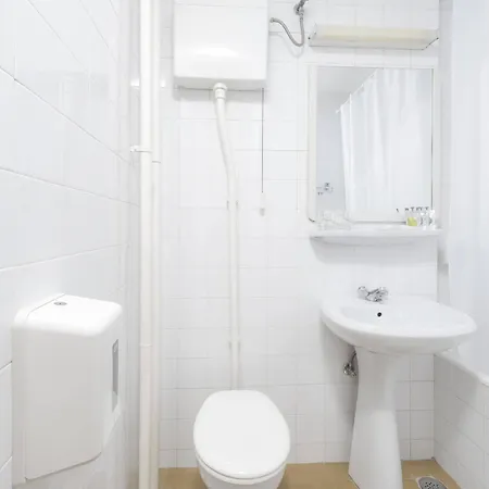 Delfin Hvar Hotel 2*