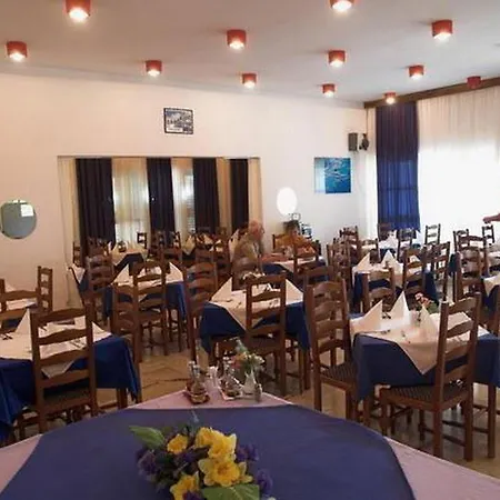 Delfin Hvar Hotel